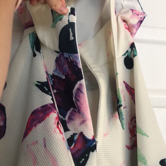 Chelsea dress from Honey store in square one - Picture 7 of 8